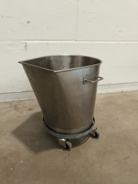 Stainless steel tub on cart